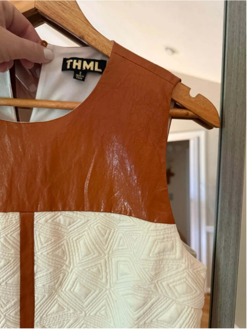 Women's THML White & Brown Sleeveless Dress S MIXED MEDIA TEXTURED MIDI-CREAM - Picture 6 of 7